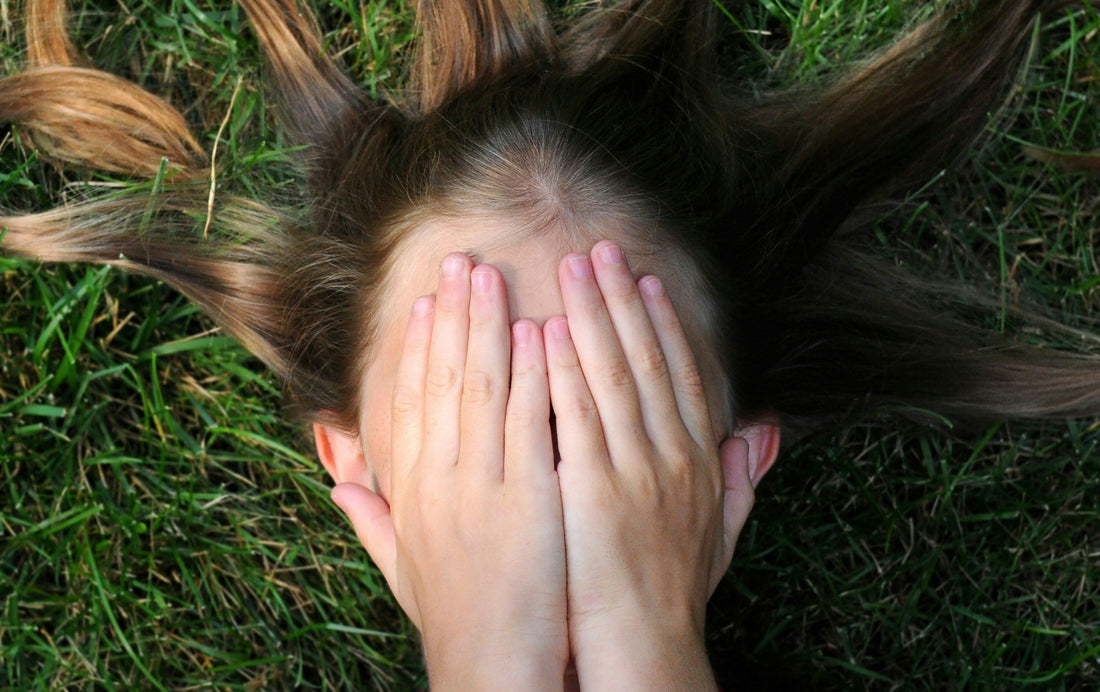 Understanding Female Frontal Hairline Loss: Causes, FFA, and Cosmetic Solutions